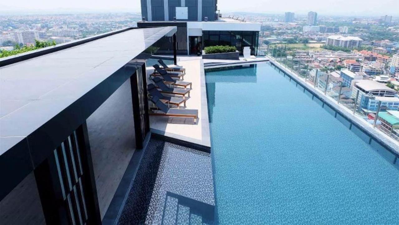 The Base Infinity Apartment Pattaya Exterior foto