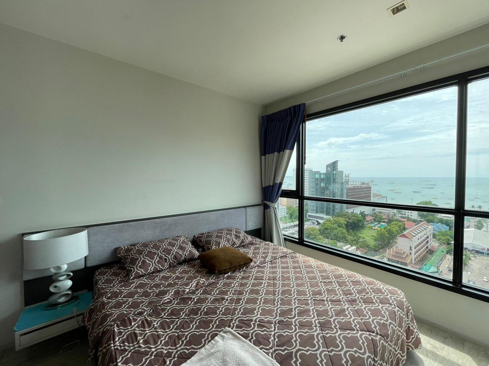 The Base Infinity Apartment Pattaya Exterior foto