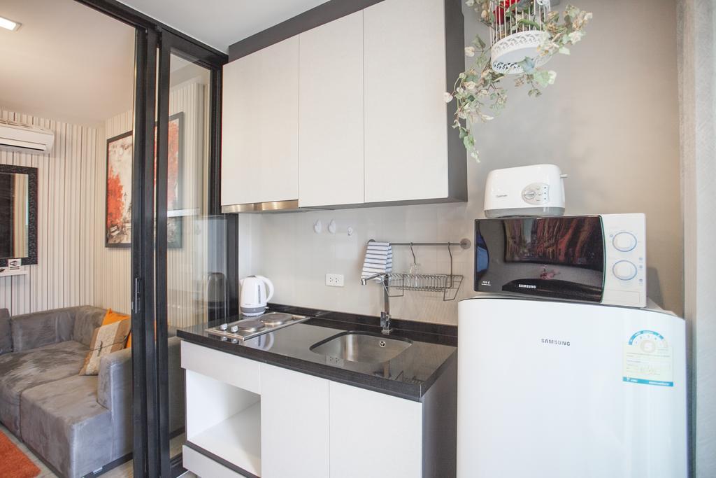 The Base Infinity Apartment Pattaya Exterior foto